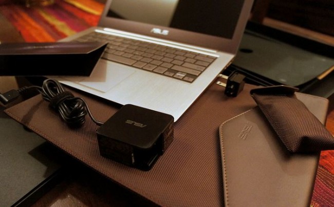 Asus Zenbook UX31E Ultrabook & Accessories